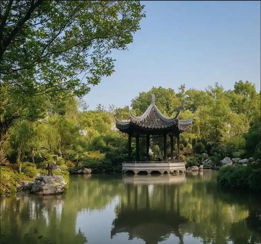 合山花留餐饮有限公司